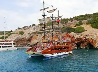 Katamaran Bootsfahrt in Alanya - Alanya excursions | TourMoni